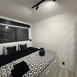 Wood & Chill House *